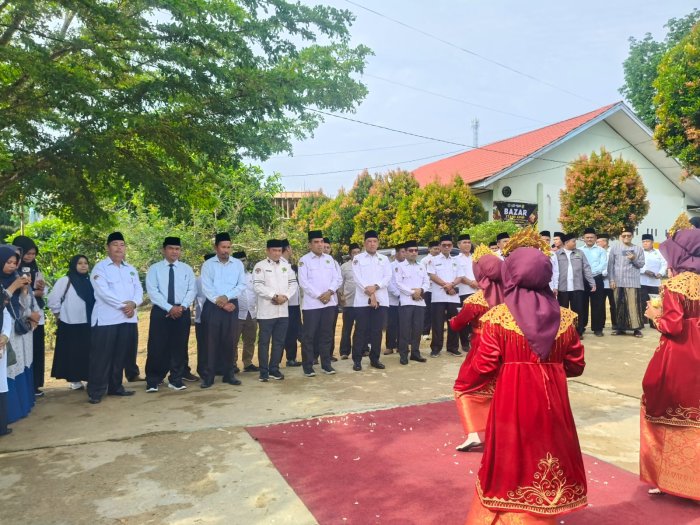 Kepala MTs N 2 Sarolangun Menghadiri Pembukaan OMI 2025 di MTsS Miftahul Ulum Sungai Merah